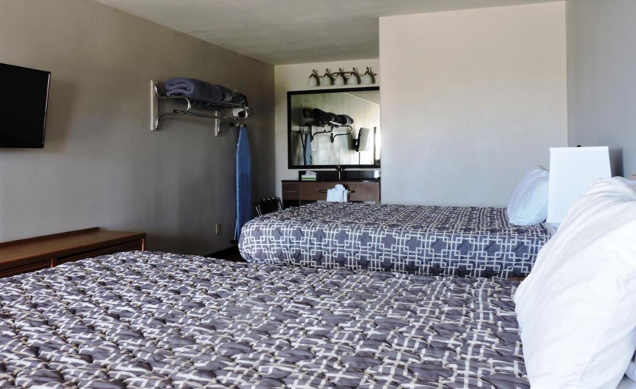 Riata Inn - Marfa Exterior photo
